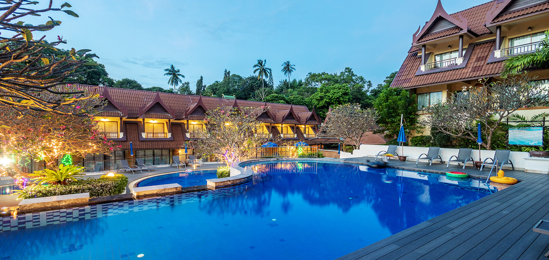 Khaolak Emerald Beach Resort and Spa White Sand Blue Sea group